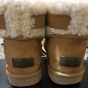 Caramel color "UGGS"